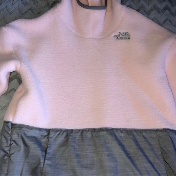 Northface Hooded Fleece pullover 14/16 Pink - Picture 3 of 5
